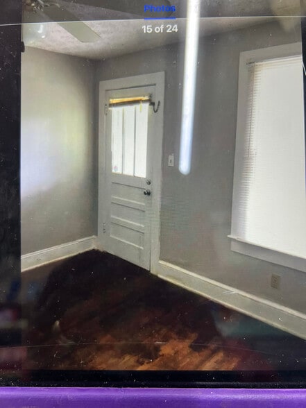 Building Photo - 1313 Winona Ave