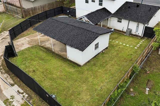 Building Photo - 8635 Strathmore Dr