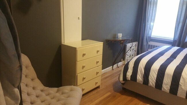 Building Photo - 6578 5th Ave NE