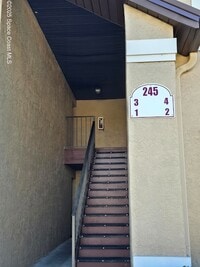 Building Photo - 245 Spring Dr