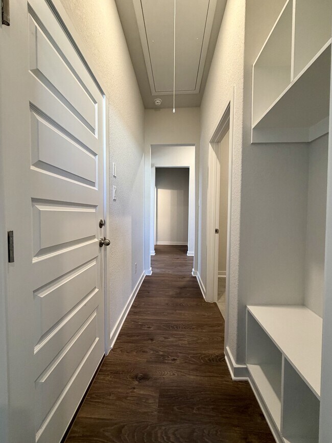 Building Photo - 14427 Inspiration Pt