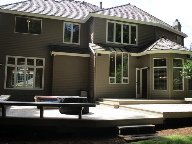 Building Photo - Beautiful 3 Bedroom Home in Gig Harbor