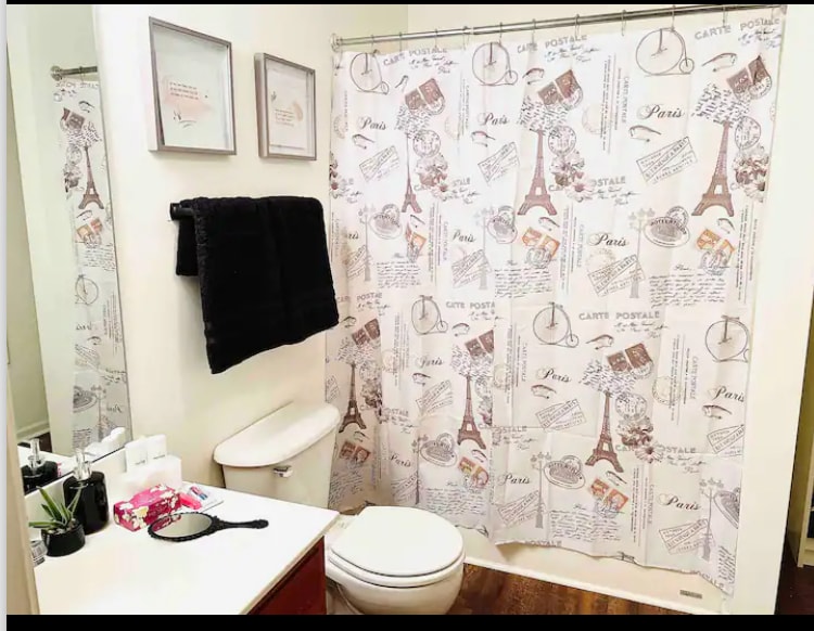 Building Photo - 21028 N Main St