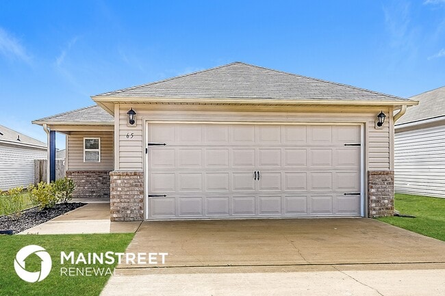 Building Photo - 65 Jonathan Dr