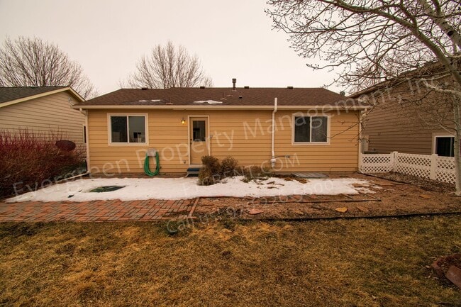 Building Photo - 2371 Turquoise St