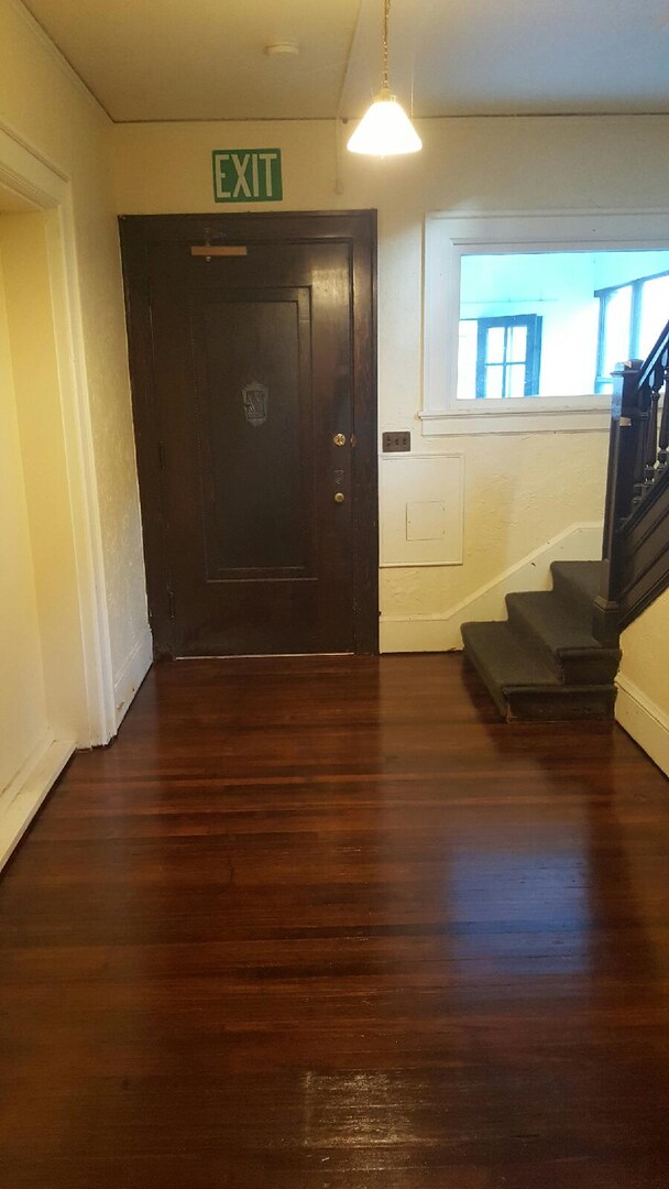Interior Photo - 17th Ave