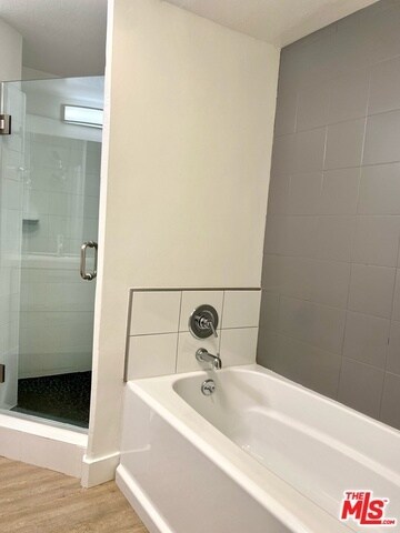 Building Photo - 435 N Oakhurst Dr