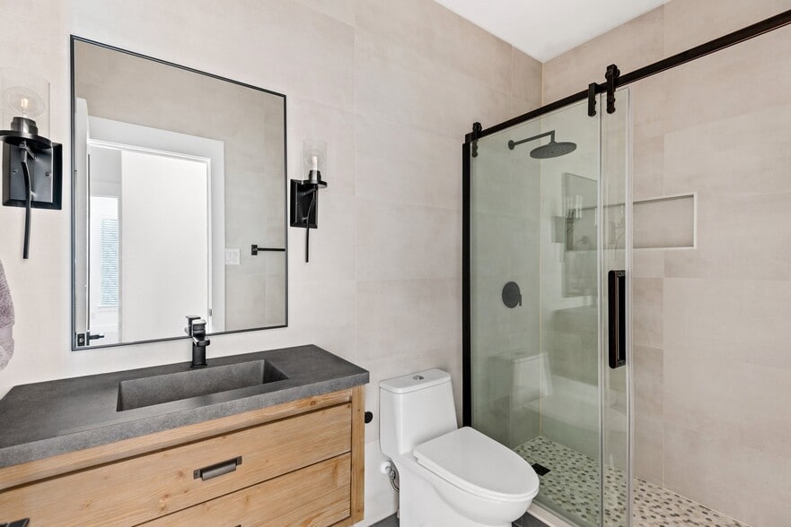 Building Photo - 7409 Turnback Ledge Trl