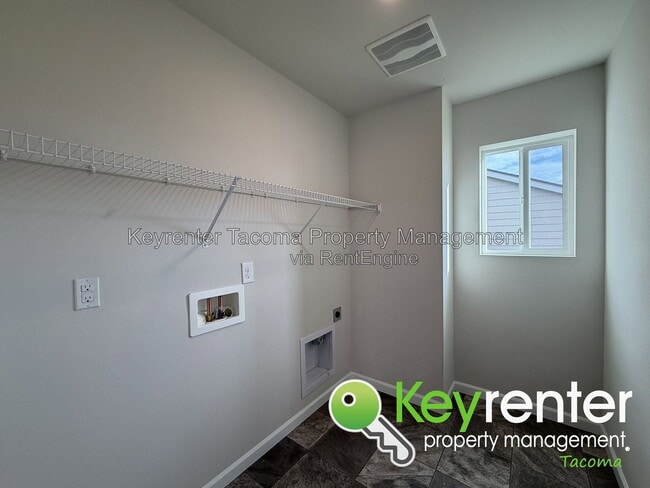Building Photo - 2688 81st Ave Ct E