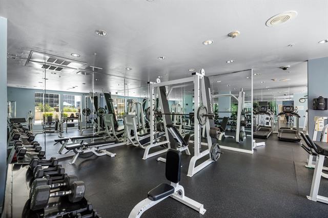Building Photo - 3225 Turtle Creek Blvd Blvd