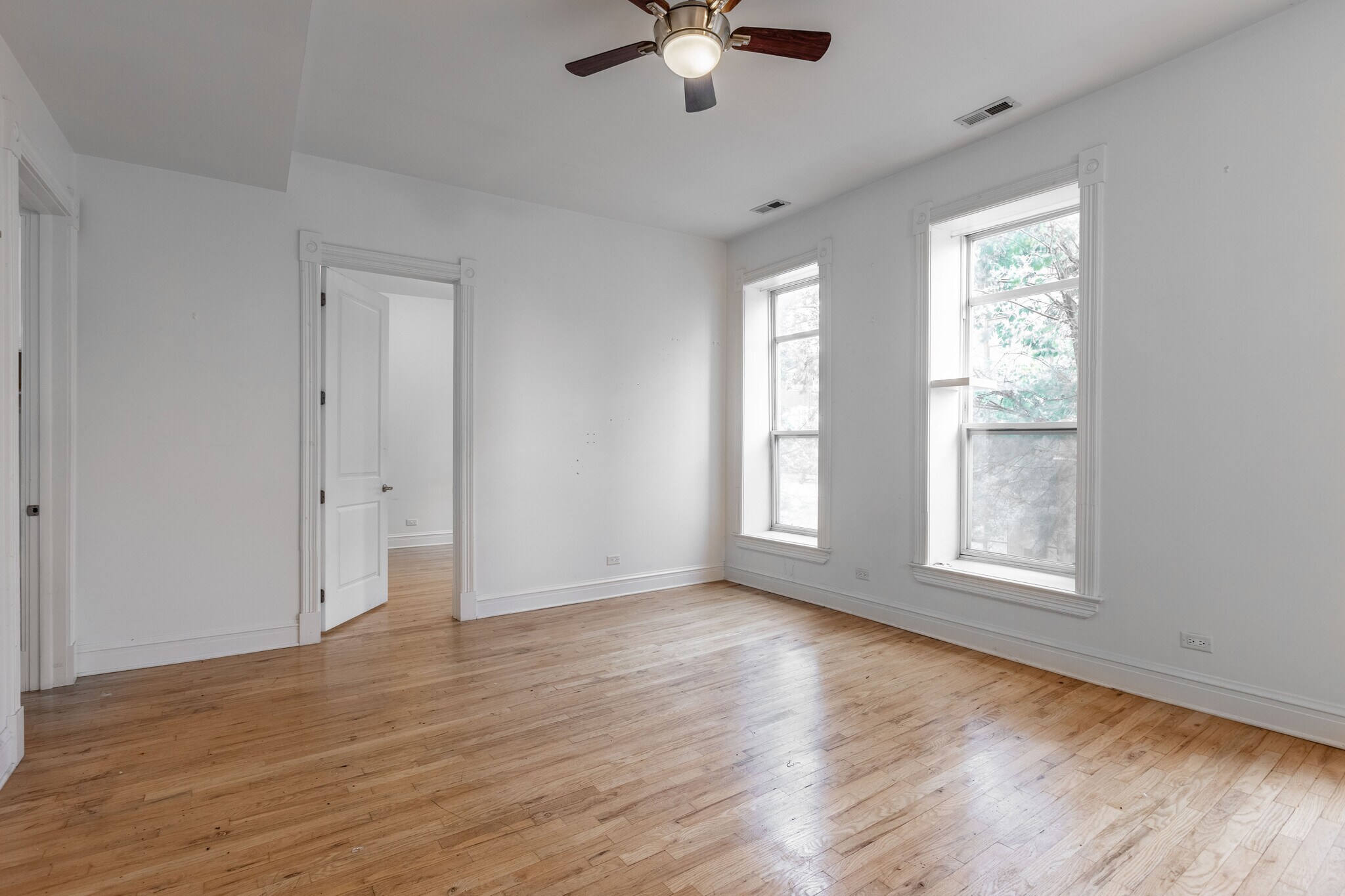 Building Photo - 1652 S Throop St