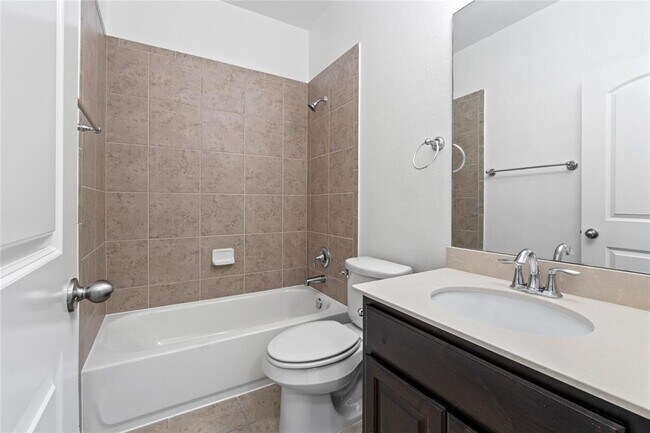 Building Photo - 4009 Benetton Way