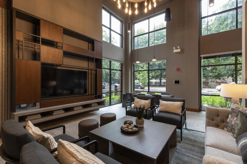 Building Photo - 4743 N Wolcott Ave