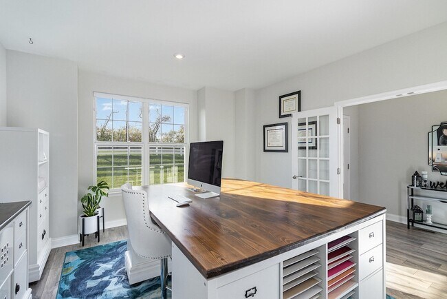 Building Photo - 1890 Williams Rd