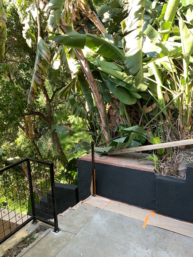 Building Photo - 702 Cavanagh Rd