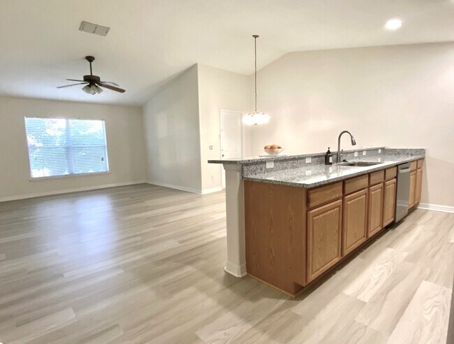 Building Photo - 462 Richmont Ct
