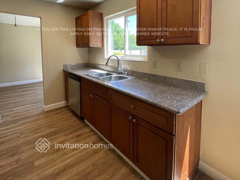 Building Photo - 3489 Chandler Cir