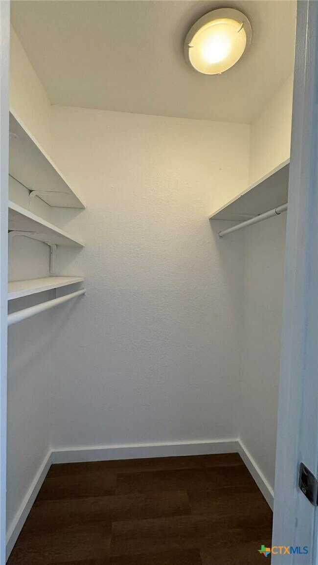 Building Photo - 2207 Purser Dr