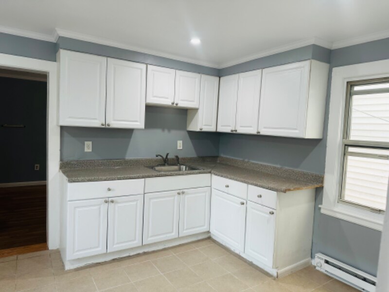 Building Photo - 291 Lexington St