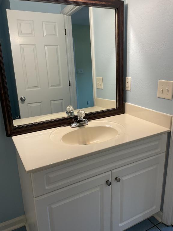 Building Photo - 206 Double Eagle Dr