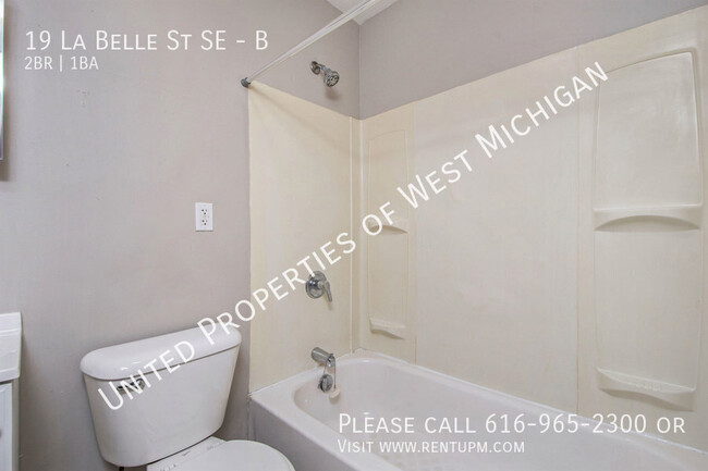 Building Photo - Available Now | 2 Bedroom 1 Bath Apartment...