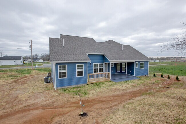 Building Photo - 127 Riverbend Dr