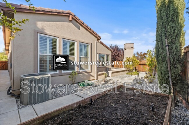 Building Photo - 1642 Pinot Pl