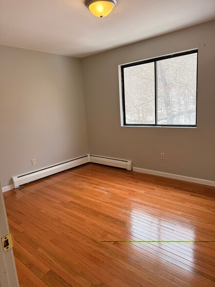 Building Photo - 11 Wopowog Trl