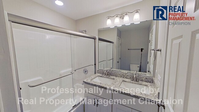 Building Photo - Updated 3 BD/1.5 BA Home in the Heart of Downtown Wilmington