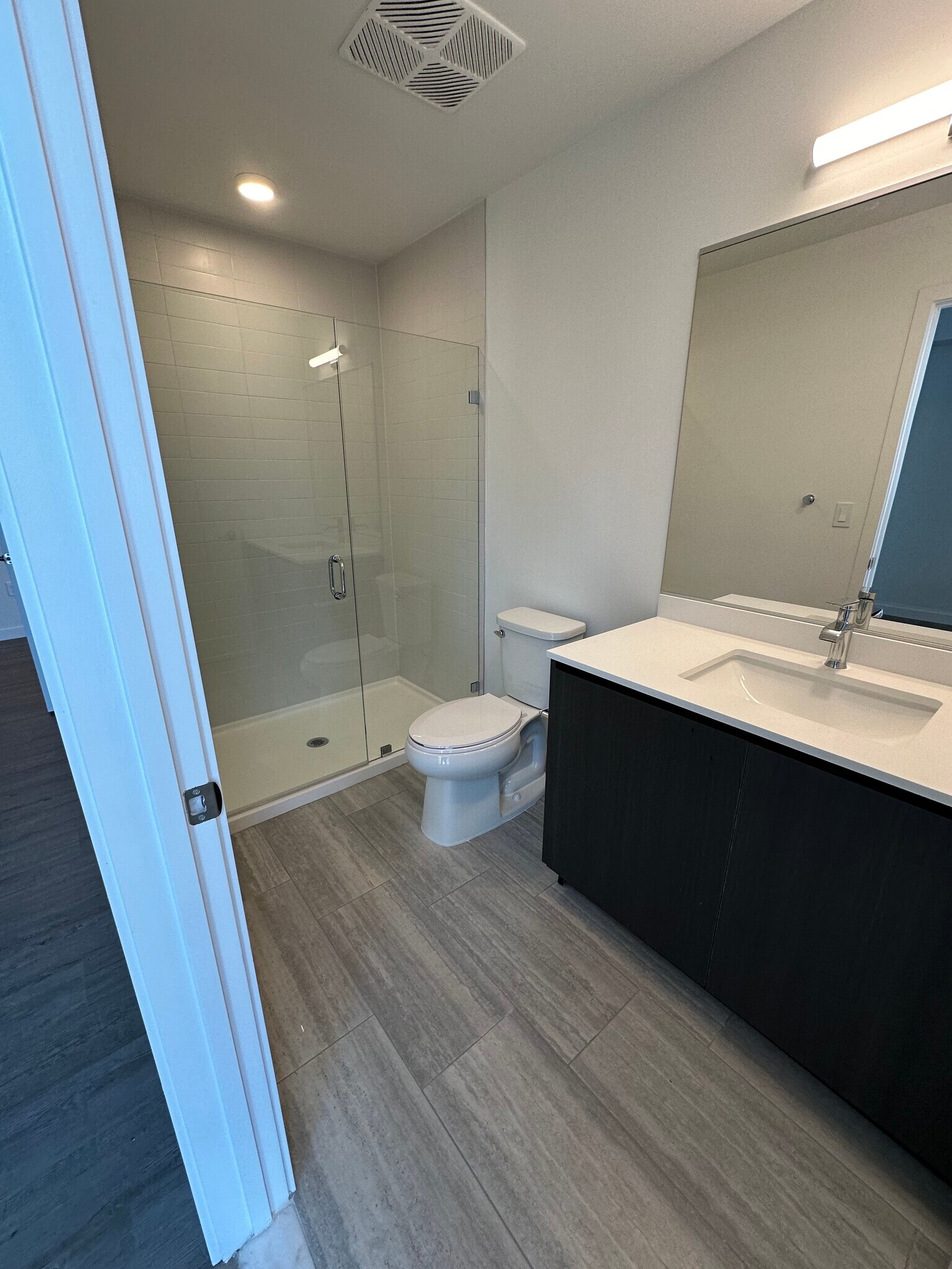 Building Photo - 221 NE 19th St