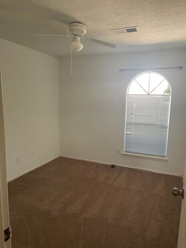 Building Photo - 9400 Admiral Nimitz Ave NE