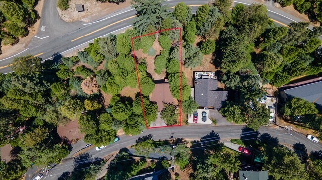 Building Photo - 24792 Bernard Dr