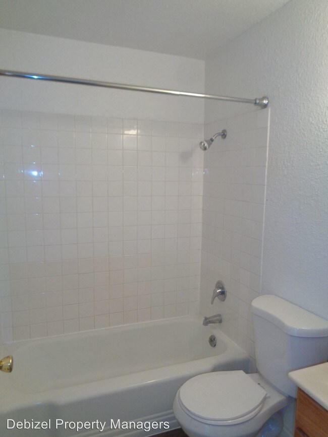 Building Photo - 2 br, 1 bath Apartment - 1929 Belvedere Drive