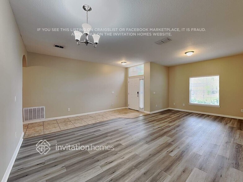 Building Photo - 2122 Senate Ave