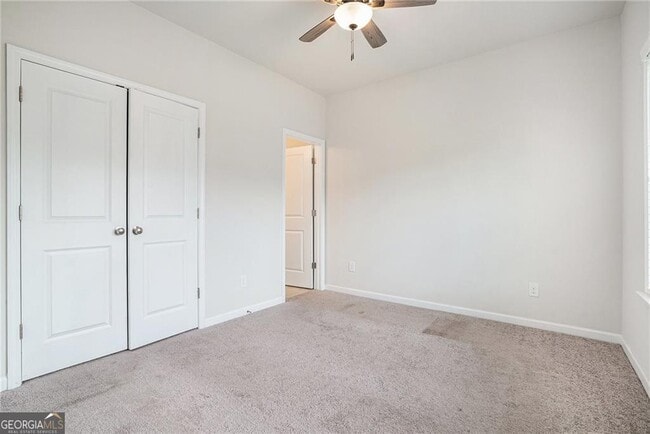 Building Photo - 3320 Reagan Way