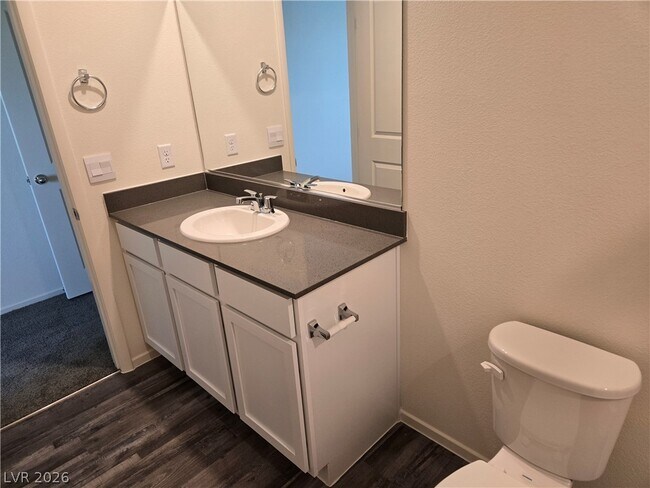 Building Photo - 6079 Cosmos Gdn St