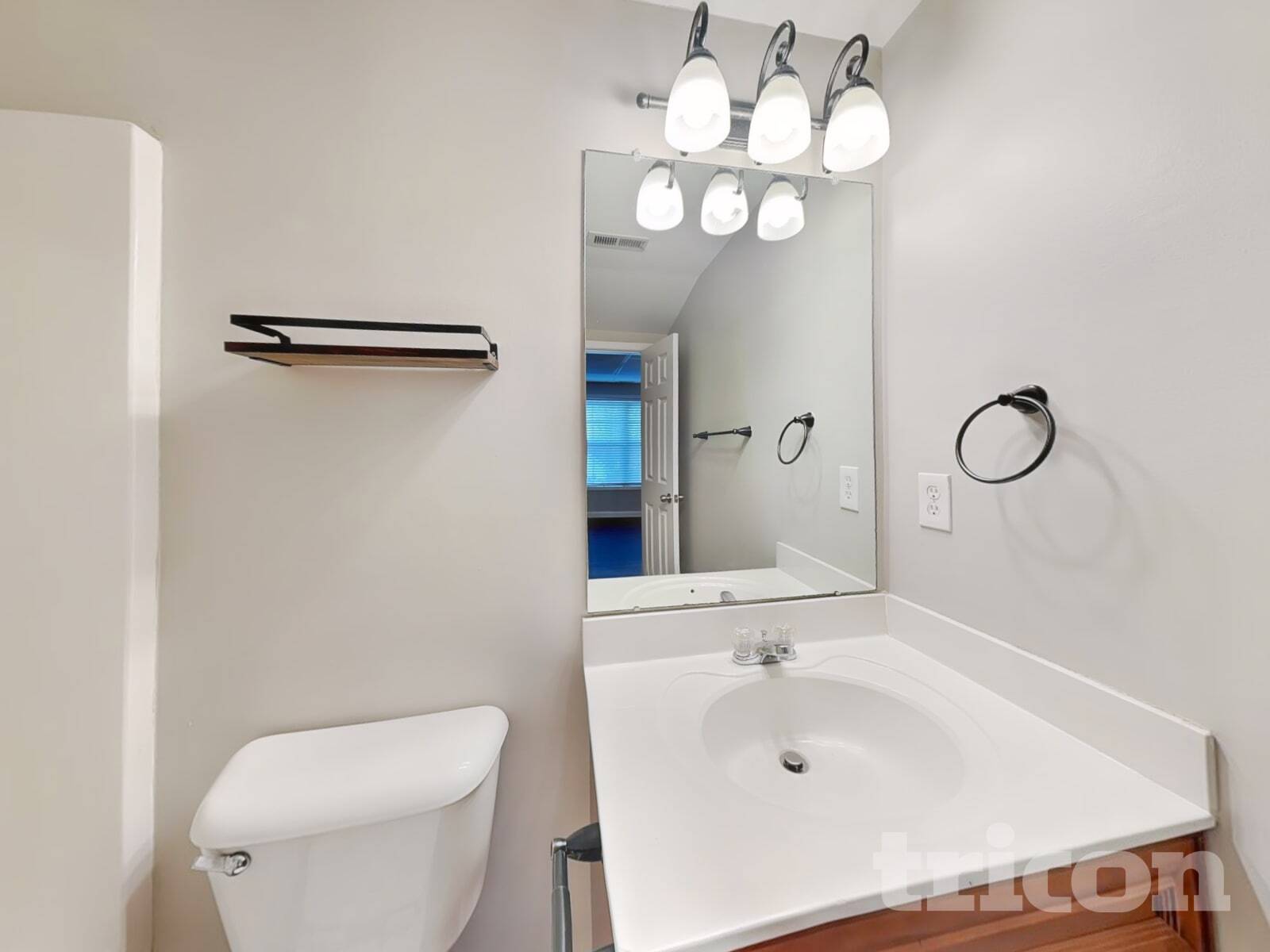 Building Photo - 310 Victory Commons Overlook