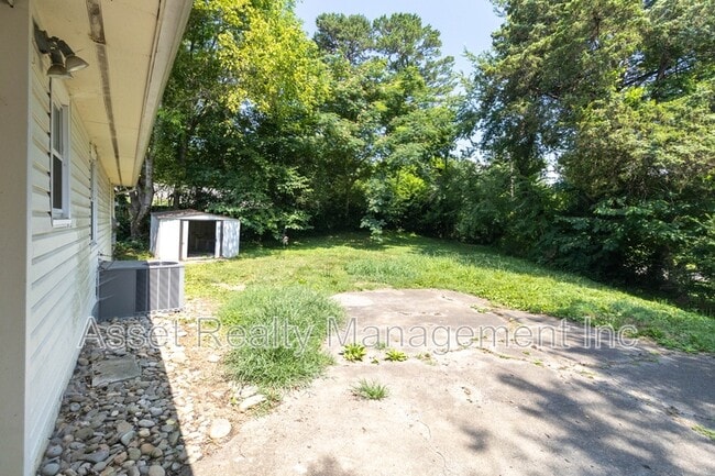 Building Photo - 709 Brookridge Cir SW