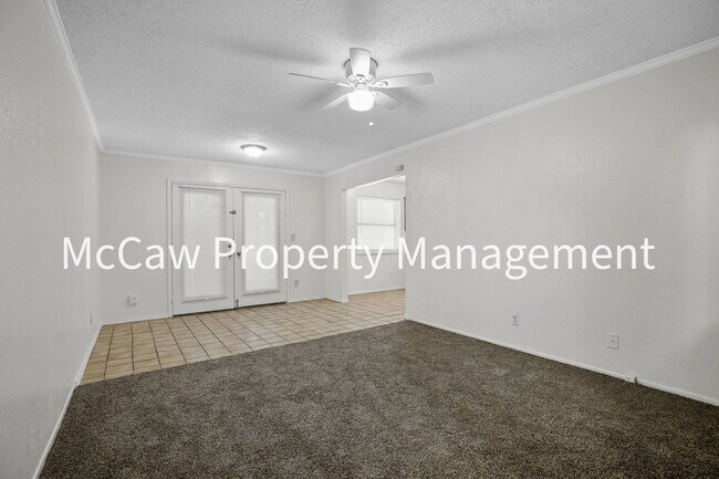 Building Photo - 14306 Seminole Dr