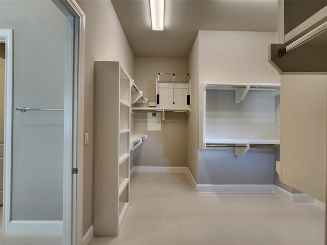 Building Photo - 2609 Cottage Grove Green Dr