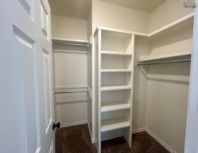 Building Photo - 2820 Judson Cir