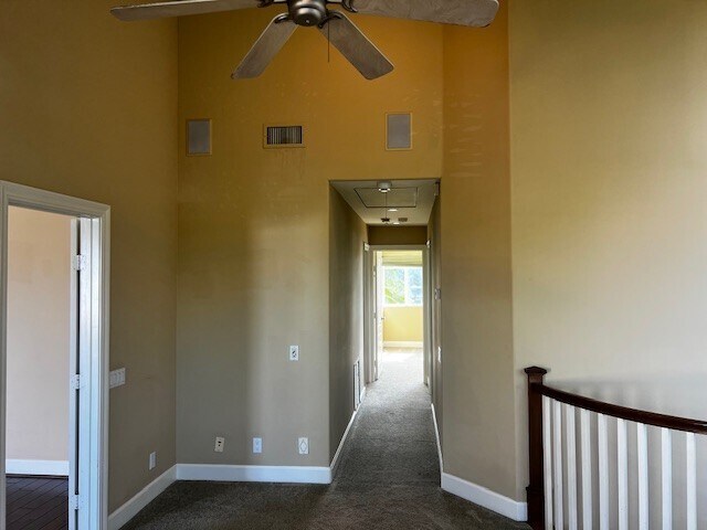 hall to bedrooms 2 and 3 - 2211 Cecelia Ter