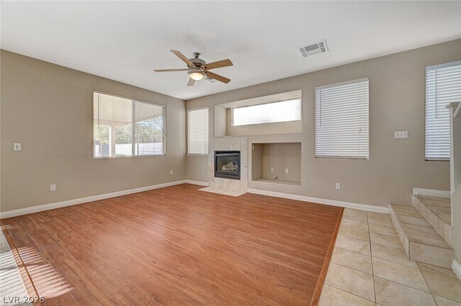 Building Photo - 121 Standing Stone St