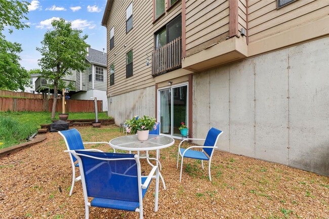 Building Photo - 510 Oaktree Crossing Ct