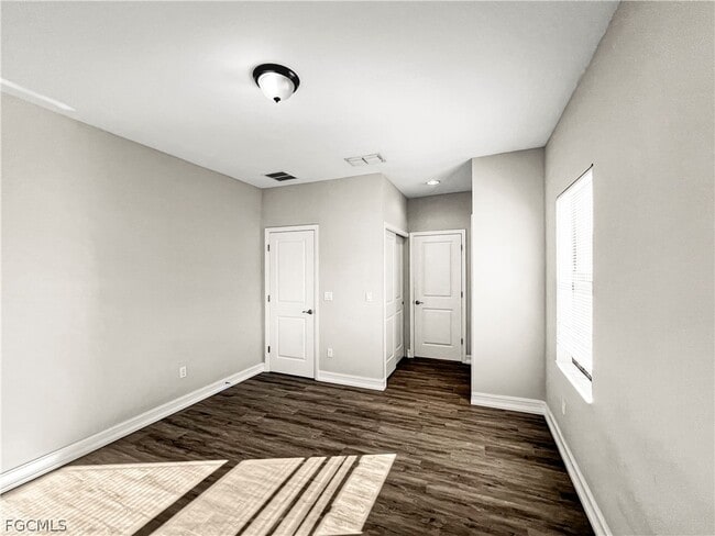 Building Photo - 9452 Montebello Way