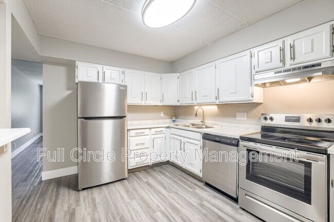 Building Photo - 1640 N 56th St