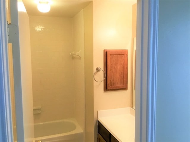 Building Photo - 208 Hollander Ct