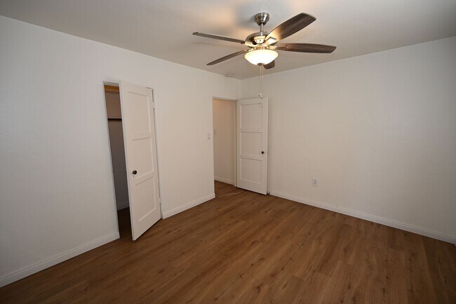 Building Photo - 1609diam