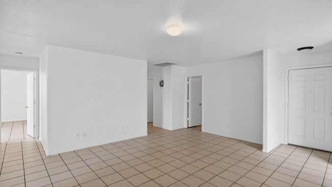 Building Photo - 7395 W San Miguel Ave