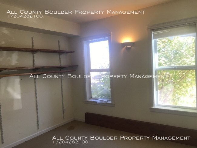 Building Photo - 1575 Zamia Ave